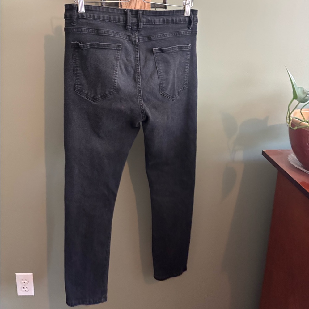 108.) CLEAR OUT / Romwe / Distressed / Black Jean - Picture 4 of 4
